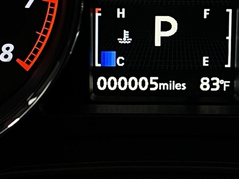 New 2025 Mitsubishi Outlander Sport ES image 17