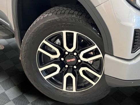 Certified 2025 GMC Sierra 1500 AT4 w/ AT4 Premium Package AWD/4WD image 25