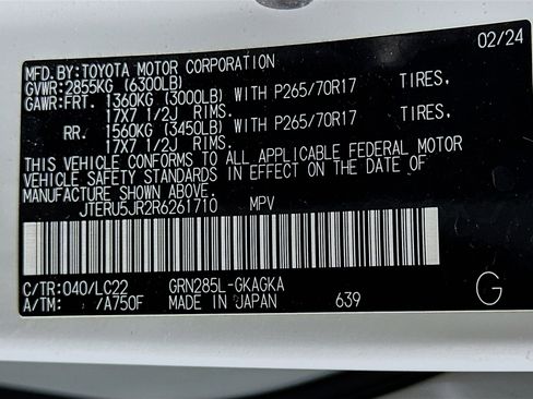 Used 2024 Toyota 4Runner TRD Off-Road Premium image 12