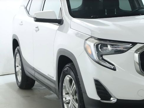 Used 2018 GMC Terrain SLE w/ Driver Convenience Package image 8