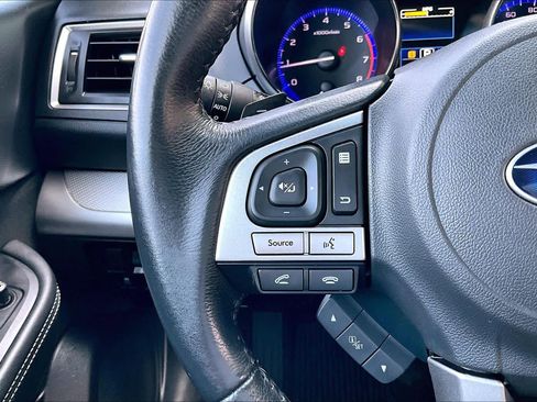 Used 2017 Subaru Outback 2.5i Premium image 24