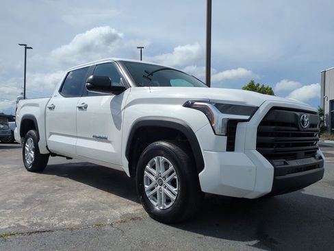 Used 2024 Toyota Tundra SR5 image 2