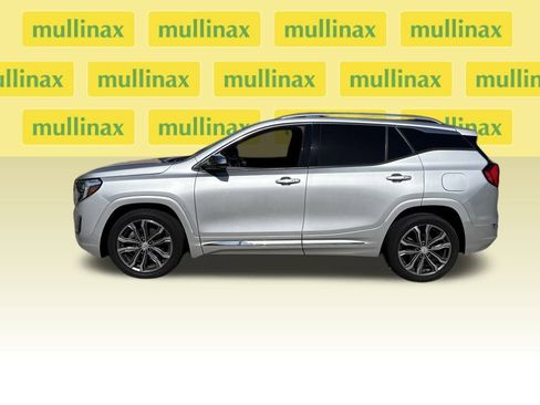 Used 2019 GMC Terrain Denali w/ Comfort Package image 12