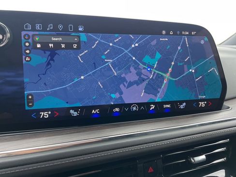 Used 2025 Chevrolet Tahoe LT image 31