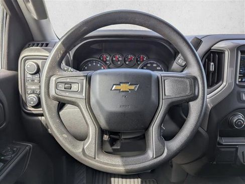 Used 2019 Chevrolet Silverado 1500 Custom w/ Custom Value Package image 12