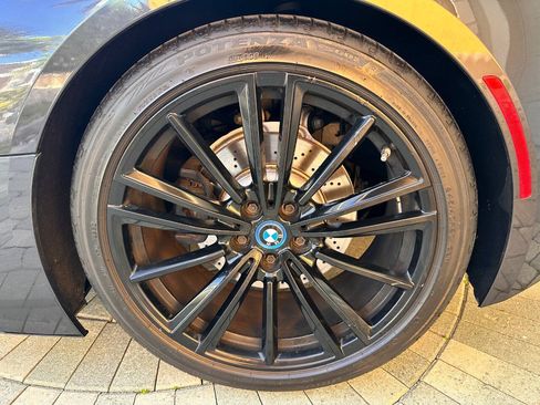 Used 2019 BMW i8 Roadster AWD/4WD image 60