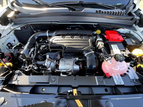 Certified 2022 Jeep Renegade Latitude image 9