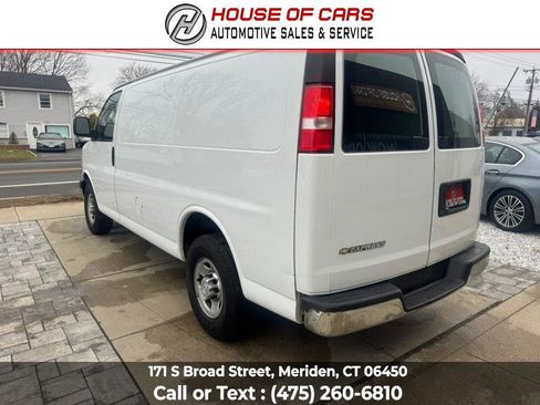Used 2017 Chevrolet Express 3500 RWD image 7