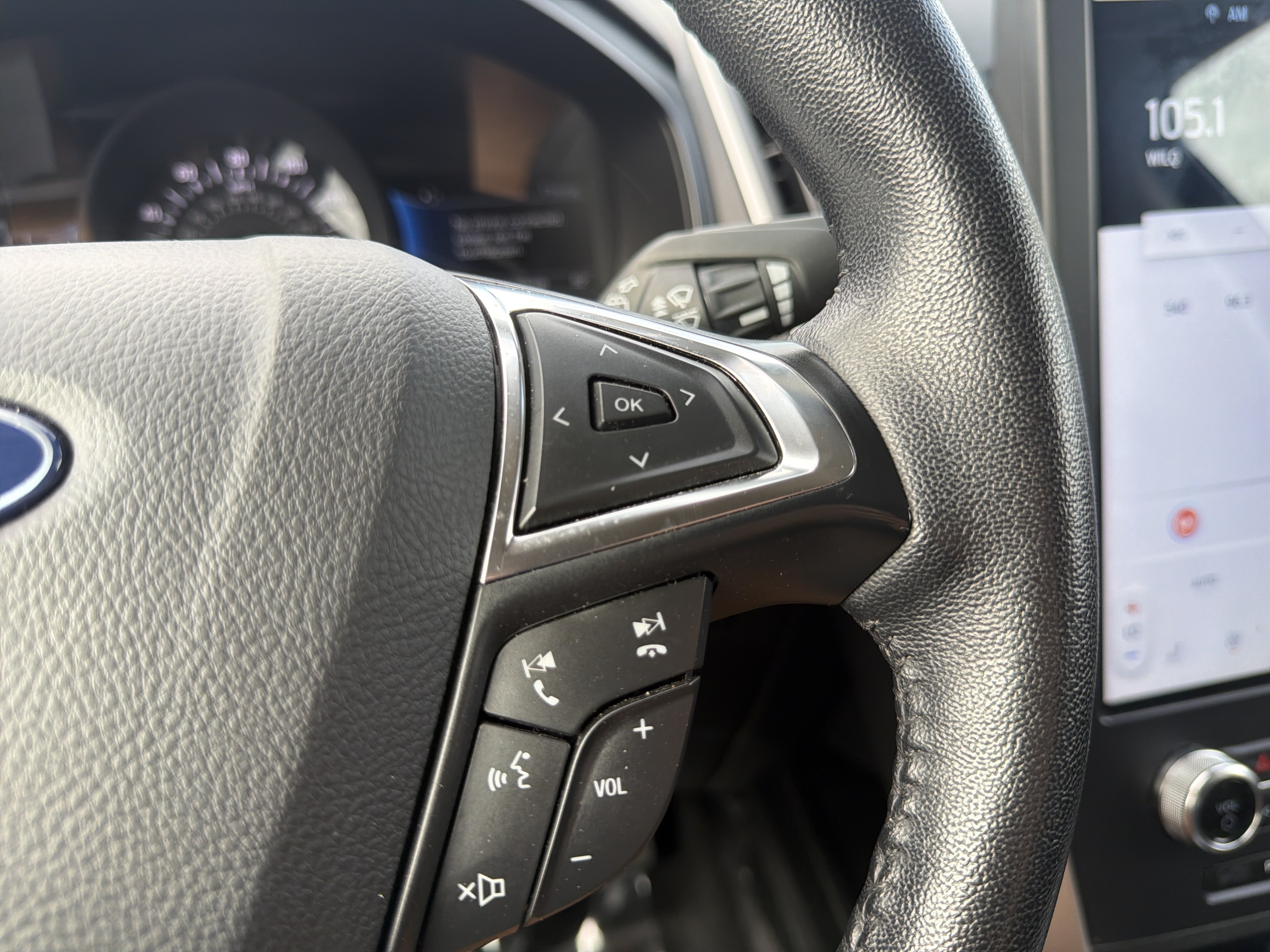 Used 2024 Ford Edge SEL AWD/4WD image 19