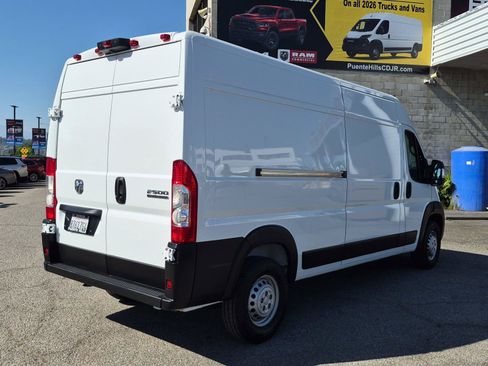 Used 2026 RAM ProMaster 2500 w/ Convenience Group FWD image 6