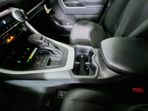Used 2025 Toyota RAV4 XLE w/ Convenience Package FWD image 25