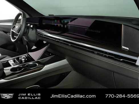 Used 2025 Cadillac Escalade ESV Premium Luxury w/ LPO, Floor Liner Package image 26