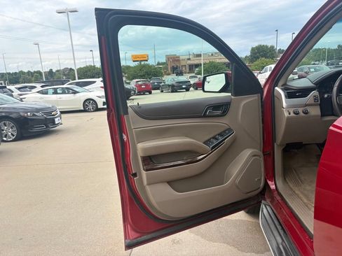 Used 2015 GMC Yukon SLE w/ Convenience Package AWD/4WD image 9