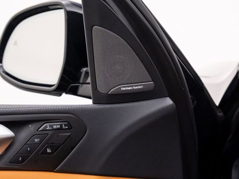 Certified 2022 BMW X7 xDrive40i w/ M Sport Package image 15