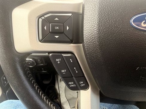 Used 2021 Ford F250 Lariat AWD/4WD image 24
