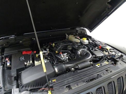 Used 2023 Jeep Wrangler Unlimited Rubicon w/ Cold Weather Group AWD/4WD image 50
