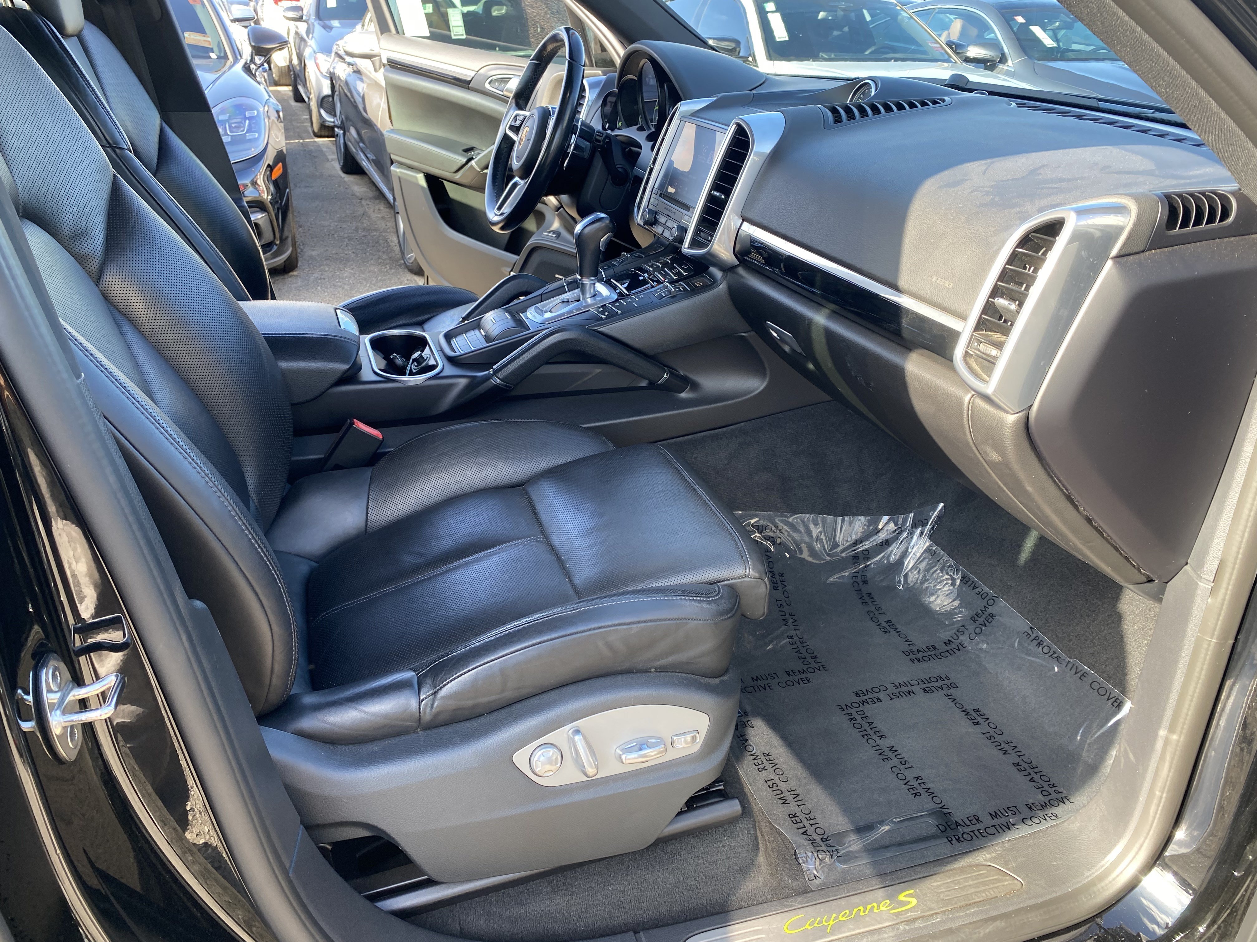 Used 2017 Porsche Cayenne S Platinum AWD/4WD image 24