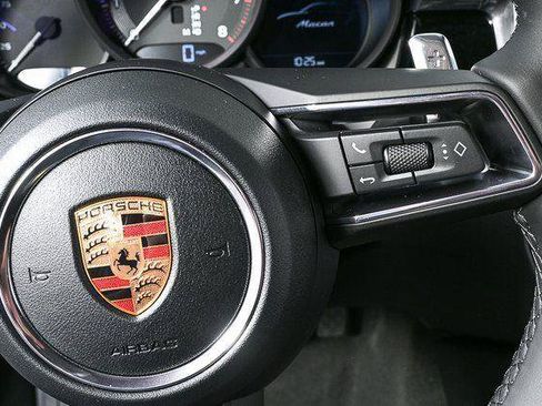 Certified 2026 Porsche Macan Turbo AWD/4WD image 11