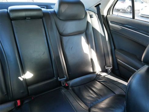 Used 2017 Chrysler 300 Limited image 15