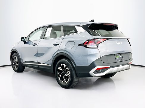 Used 2025 Kia Sportage LX image 5