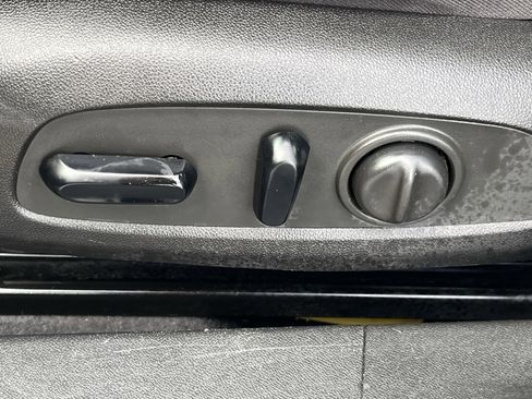 Used 2018 Chevrolet Malibu LT FWD image 27