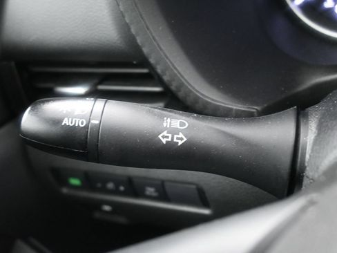 Used 2024 Nissan Sentra SV FWD image 18
