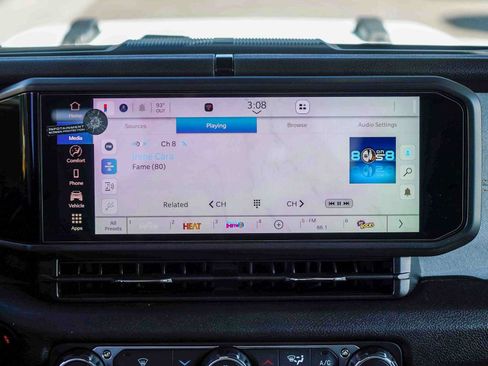 New 2026 Jeep Gladiator Sport AWD/4WD image 13