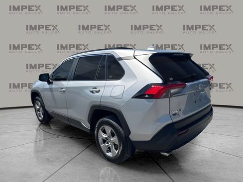 Used 2025 Toyota RAV4 XLE w/ Convenience Package FWD image 2