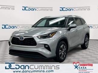 Used 2023 Toyota Highlander XLE FWD video 1