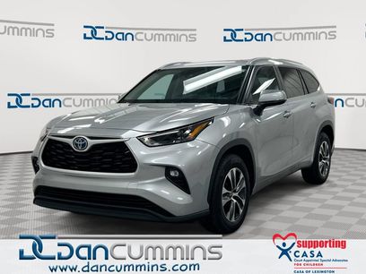 Used 2023 Toyota Highlander XLE
