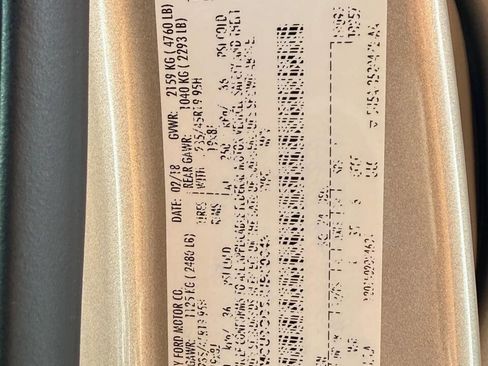 Used 2018 Ford Escape SE w/ SE Sport Appearance Package image 23