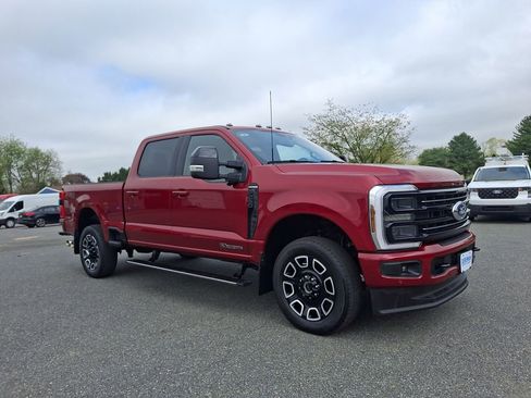 Certified 2025 Ford F250 Platinum w/ FX4 Off-Road Package AWD/4WD image 1