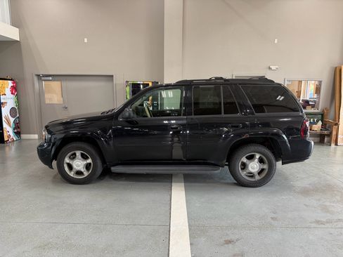 Used 2006 Chevrolet TrailBlazer LT AWD/4WD image 1
