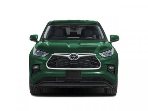 Certified 2025 Toyota Highlander LE FWD image 4