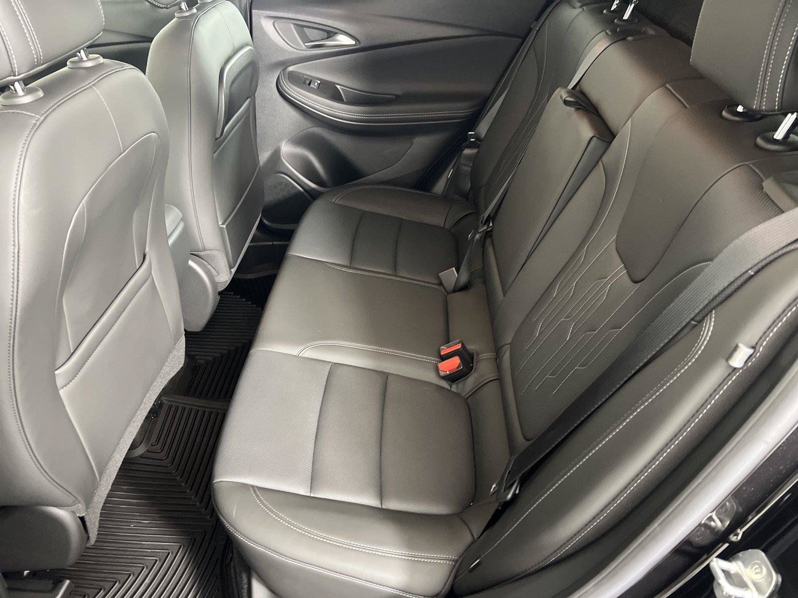 Certified 2024 Buick Encore GX Avenir FWD image 29