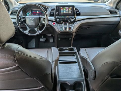 Used 2018 Honda Odyssey EX-L image 19