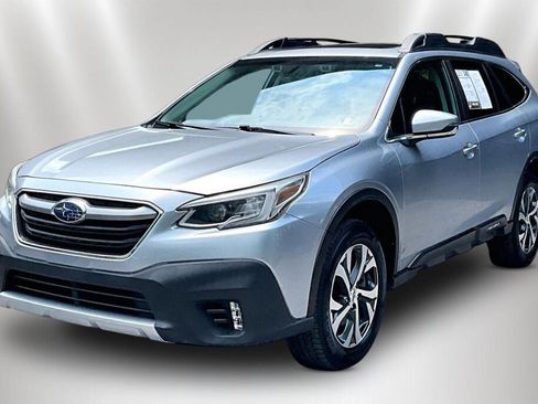 Used 2022 Subaru Outback Limited AWD/4WD image 3