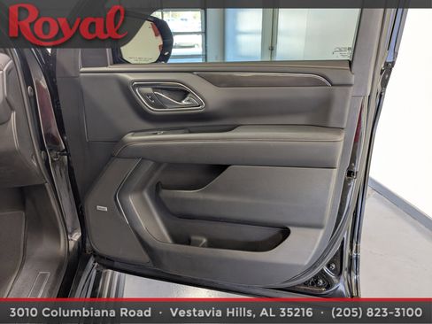 Used 2023 GMC Yukon AT4 w/ AT4 Premium Package image 7