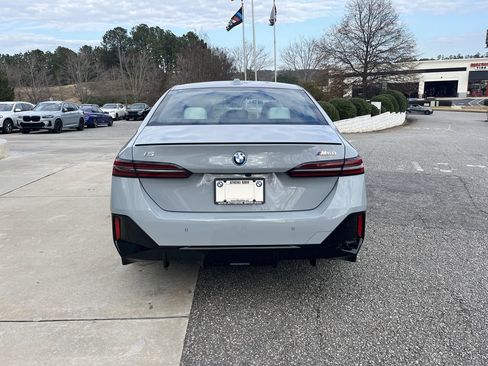 Certified 2025 BMW i5 M60 w/ Premium Package image 7