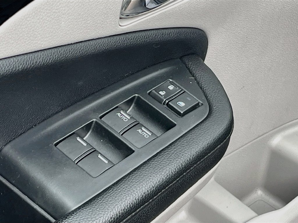 Used 2022 Honda Pilot Touring image 18