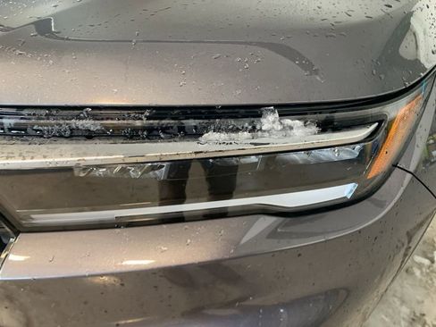 Used 2023 Honda Pilot Touring image 8