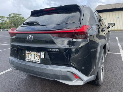 Used 2019 Lexus UX 250h image 8