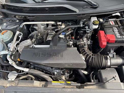 Used 2024 Nissan Rogue S FWD image 27