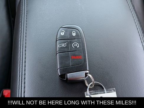Used 2020 Jeep Grand Cherokee Altitude AWD/4WD image 37