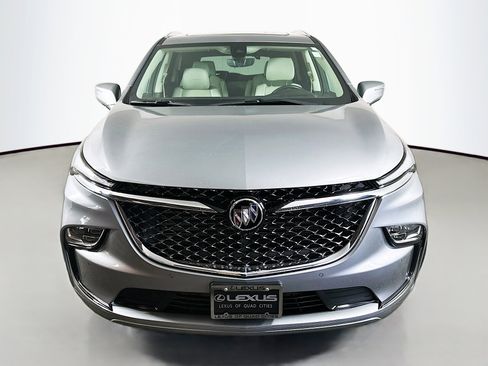 Used 2024 Buick Enclave Avenir w/ Avenir Technology Package image 2