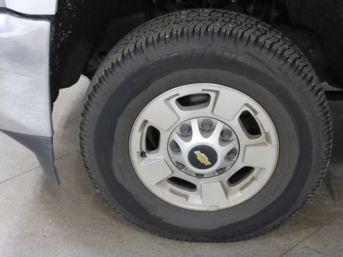 Used 2017 Chevrolet Silverado 2500 LT image 36