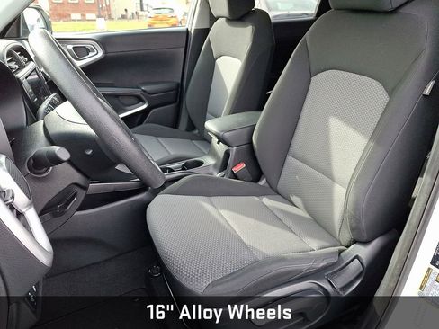 Used 2023 Kia Soul LX w/ Option Group 015 image 15