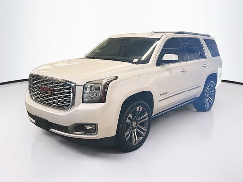 Used 2020 GMC Yukon Denali w/ Denali Ultimate Package AWD/4WD image 3
