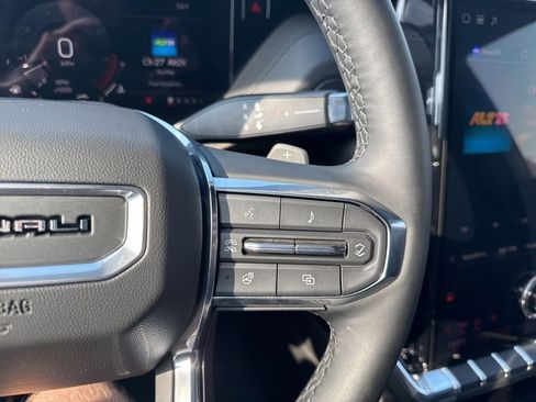 Used 2025 GMC Yukon Denali image 19