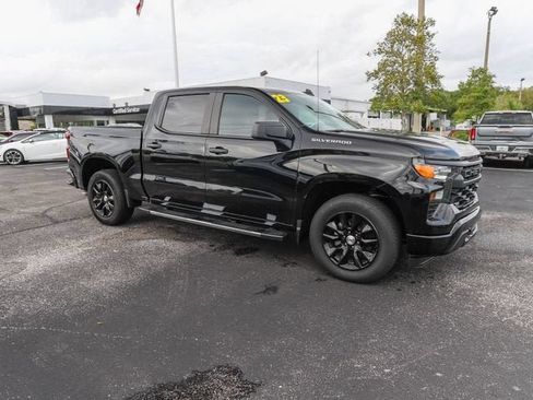 Used 2023 Chevrolet Silverado 1500 Custom RWD image 12
